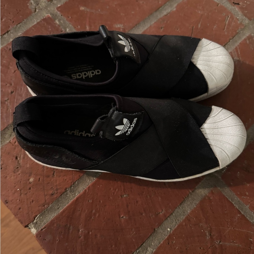 Adidas unisex Black and White Sneakers